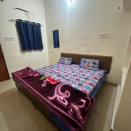 Khatu Shyam Guest House Ayodhya Exteriér fotografie