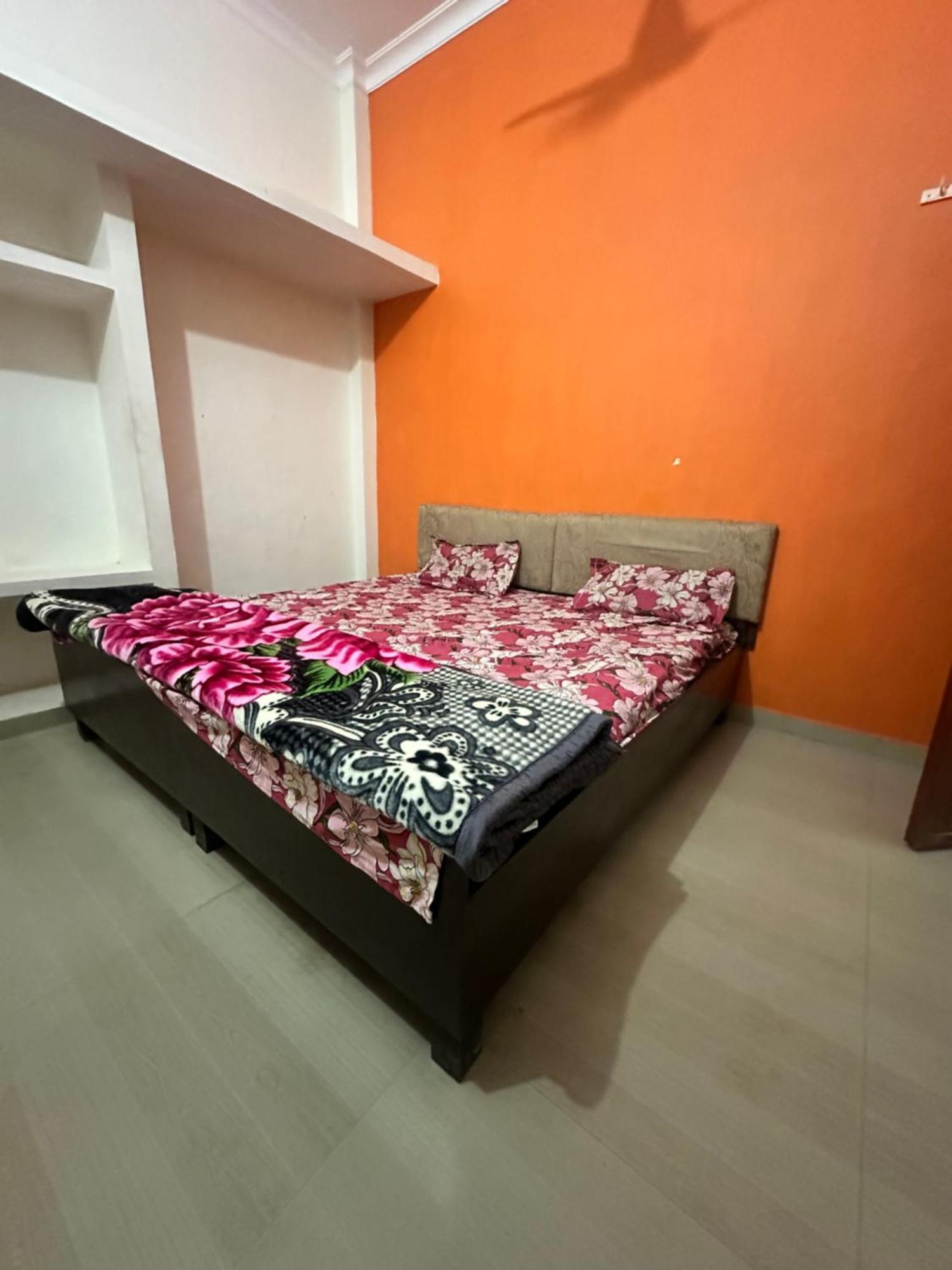 Khatu Shyam Guest House Ayodhya Exteriér fotografie